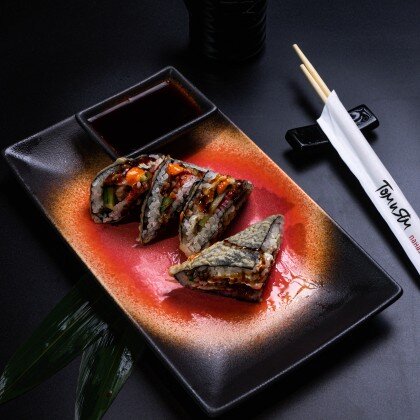 Онигири с Угрем