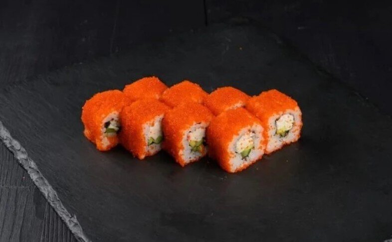 Ролл «Калифорния» с тигровой креветкой