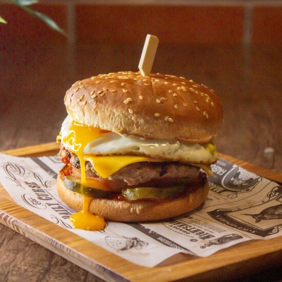 Тетушка из Барселоны бургер