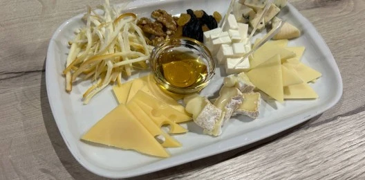 Ассорти из сыров