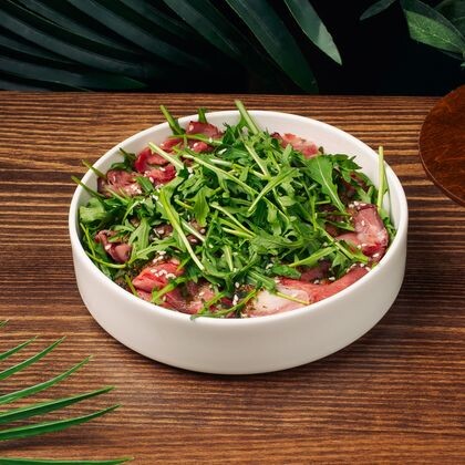 Салат с ростбифом и чимичурри