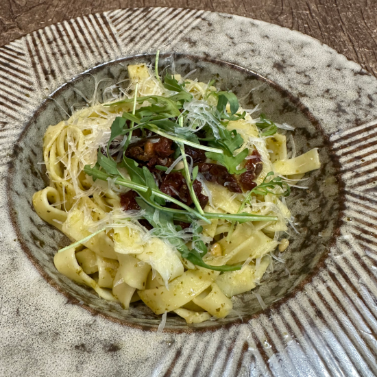 Паста Песто с вялеными томатами