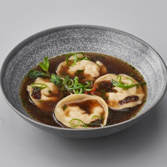 Гонконгский суп с вонтонами