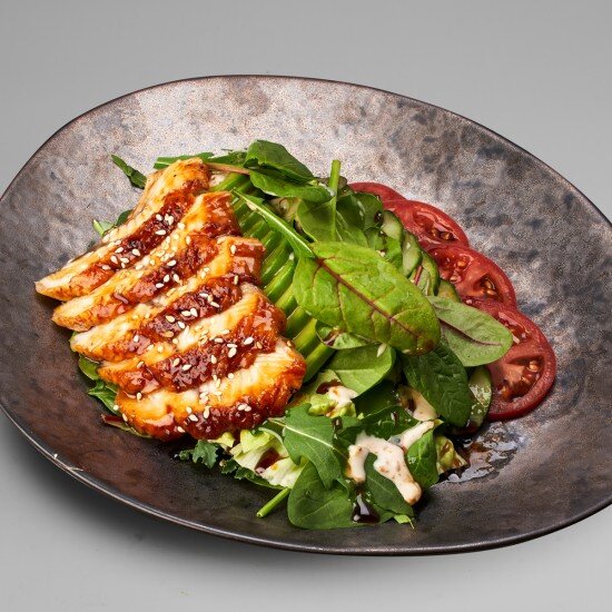 Салат с угрем