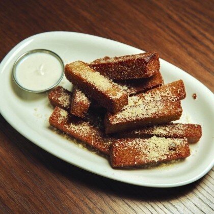 *Чесночные гренки с соусом Блю Чиз