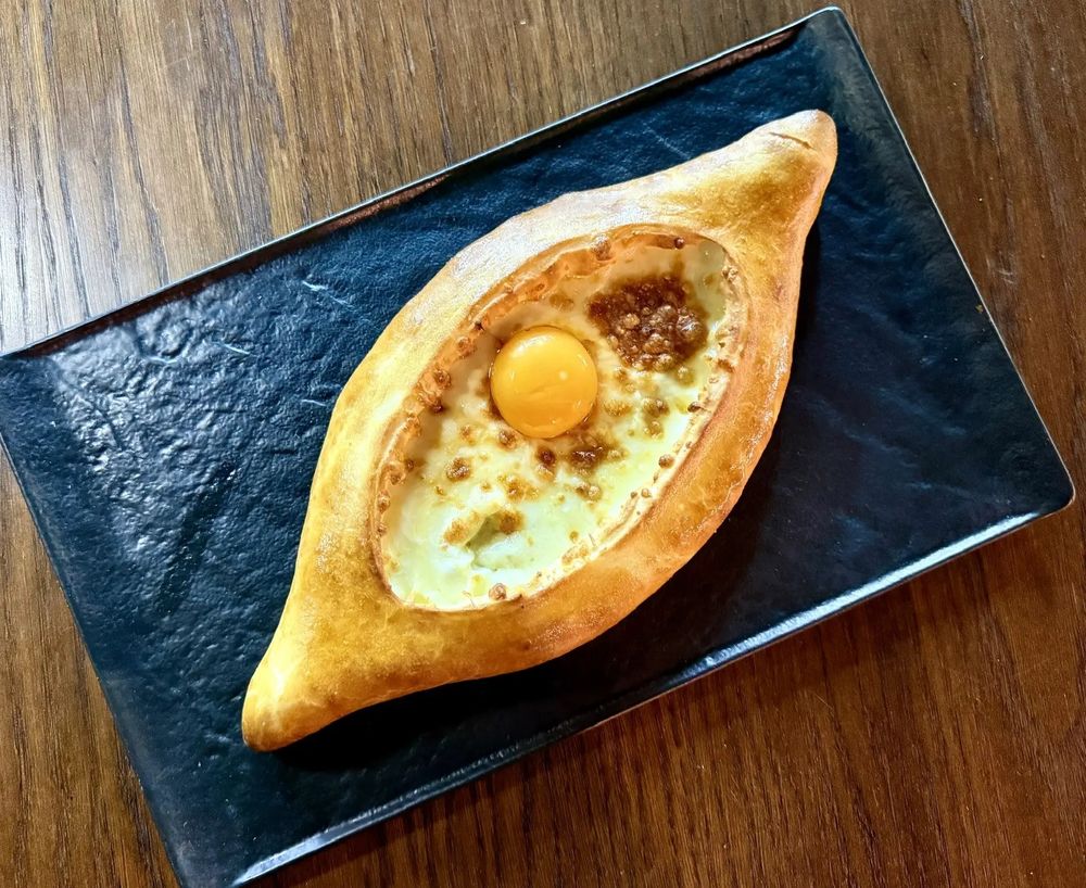 *Хачапури  по-аджарски