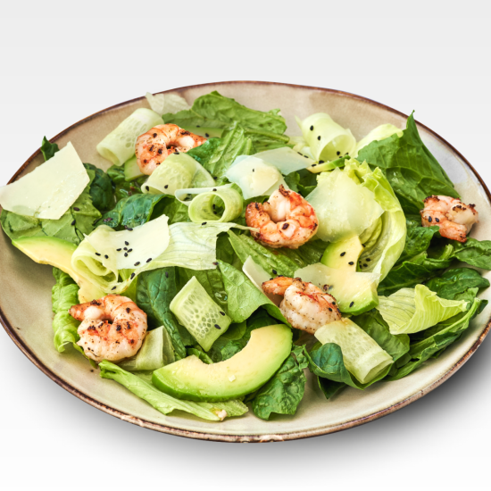Большой зеленый салат с креветками