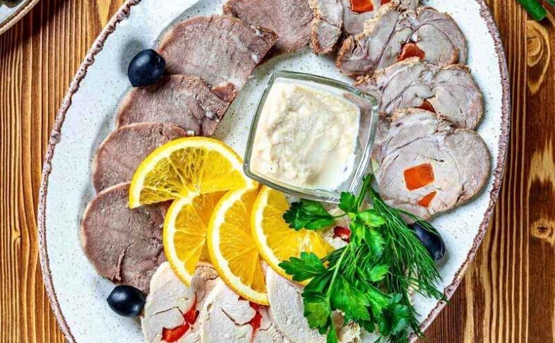 Мясная тарелка