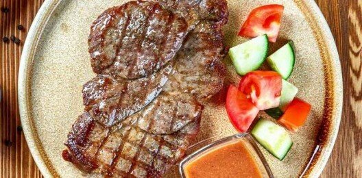 Стейк из свиной шеи