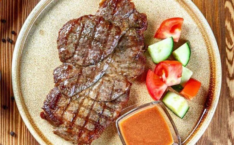 Стейк из свиной шеи