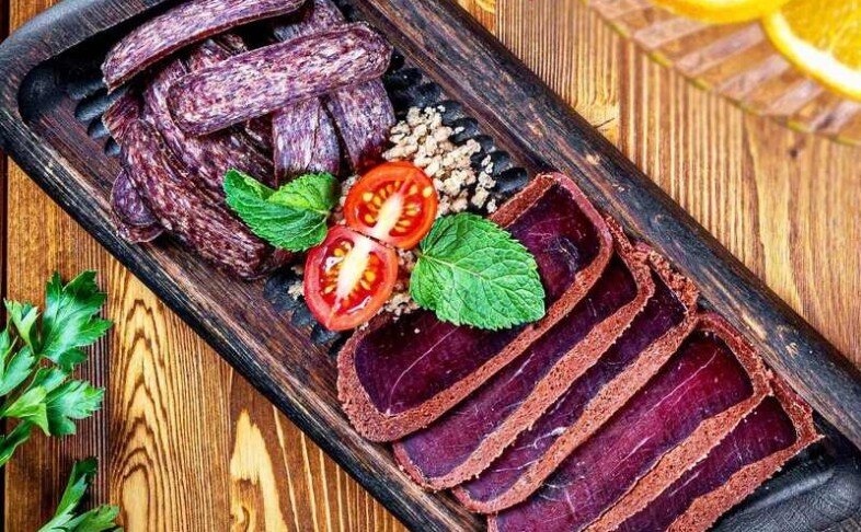 Тарелка грузинских деликатесов