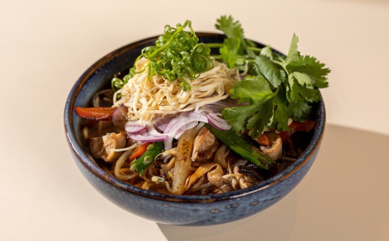 Лапша в бульоне с овощами 500г