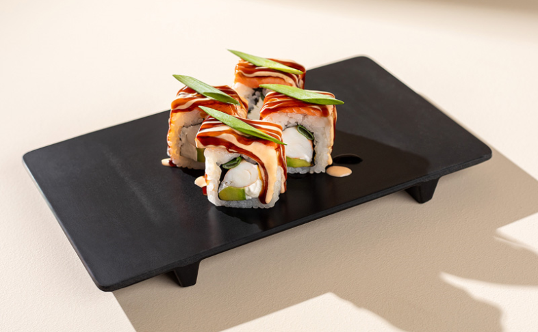 Ролл Спайси лосось (4 шт) 125г