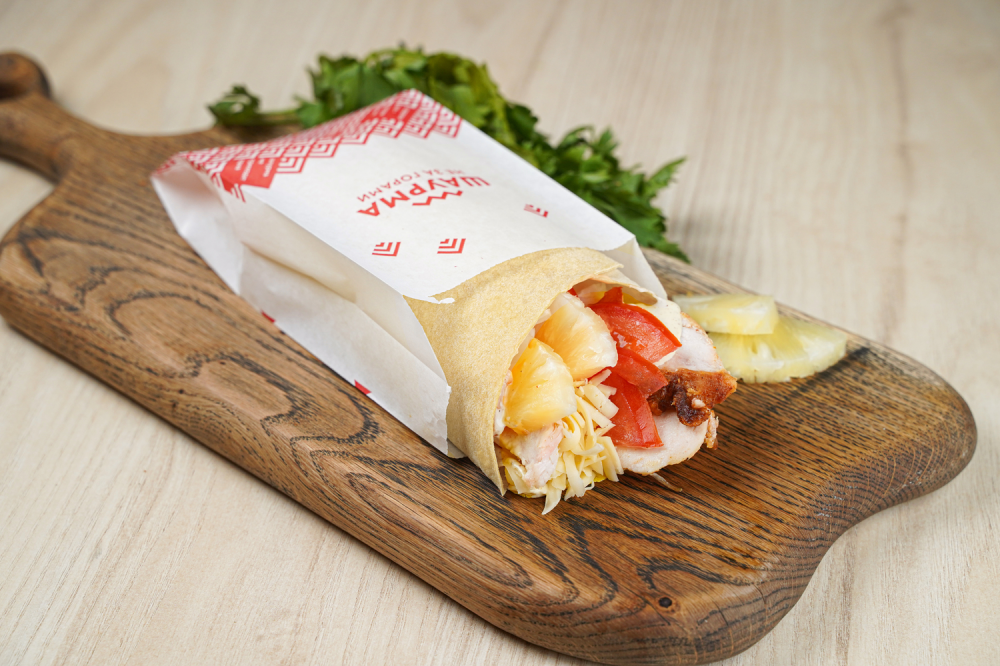 Шаурма Гавайская с курицей и ананасом