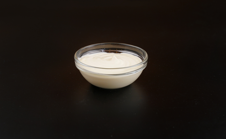 Соус чесночный в соуснике