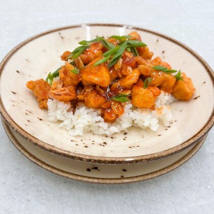 Курица в сеульском соусе с рисом