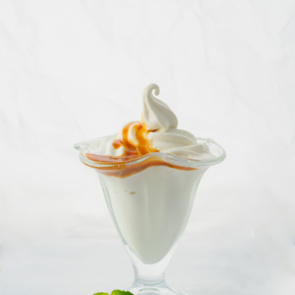 Мороженое с карамелью