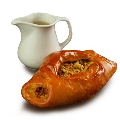 Расстегай с мясом, овощами и бульоном