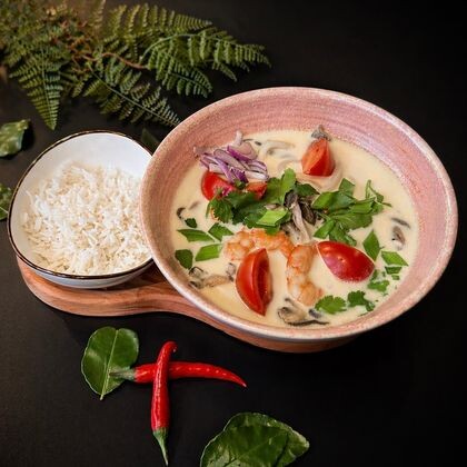 Том Кха с морепродуктами