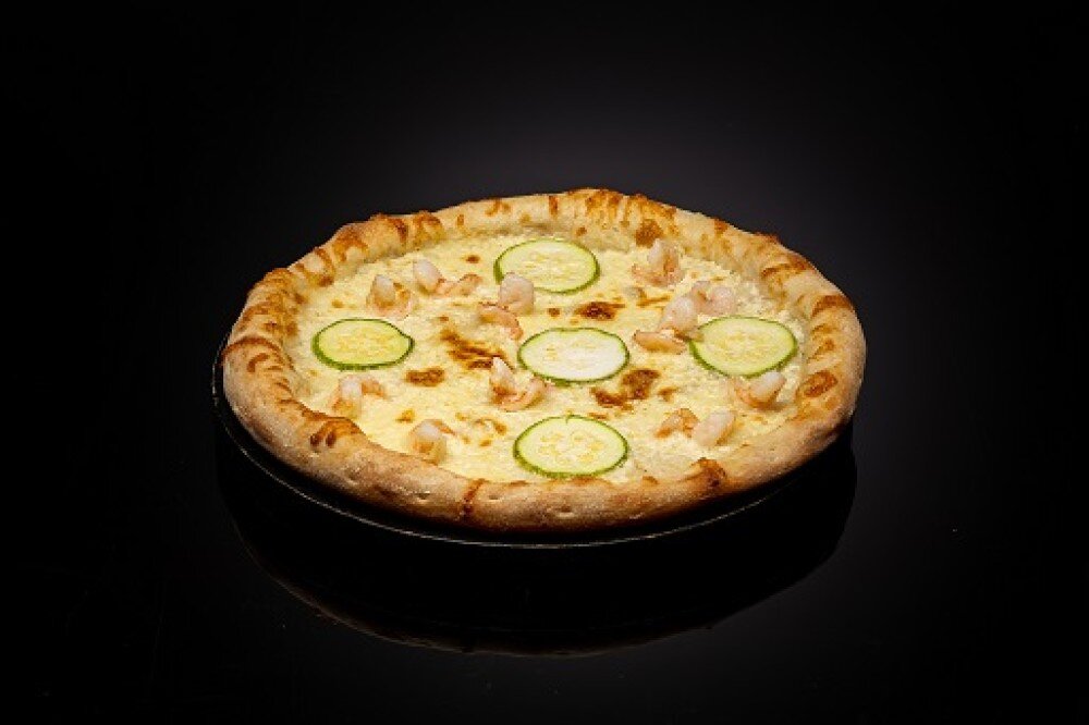 Пицца с креветками