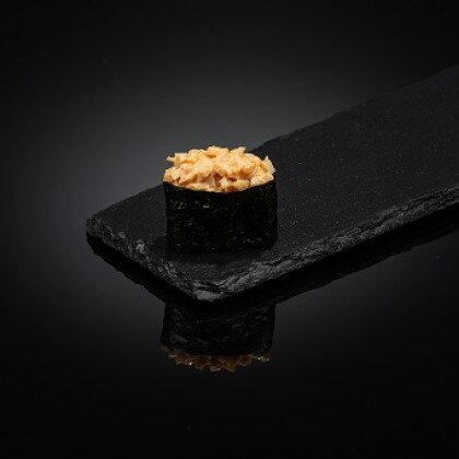 Гункан "Спайси кальмар"