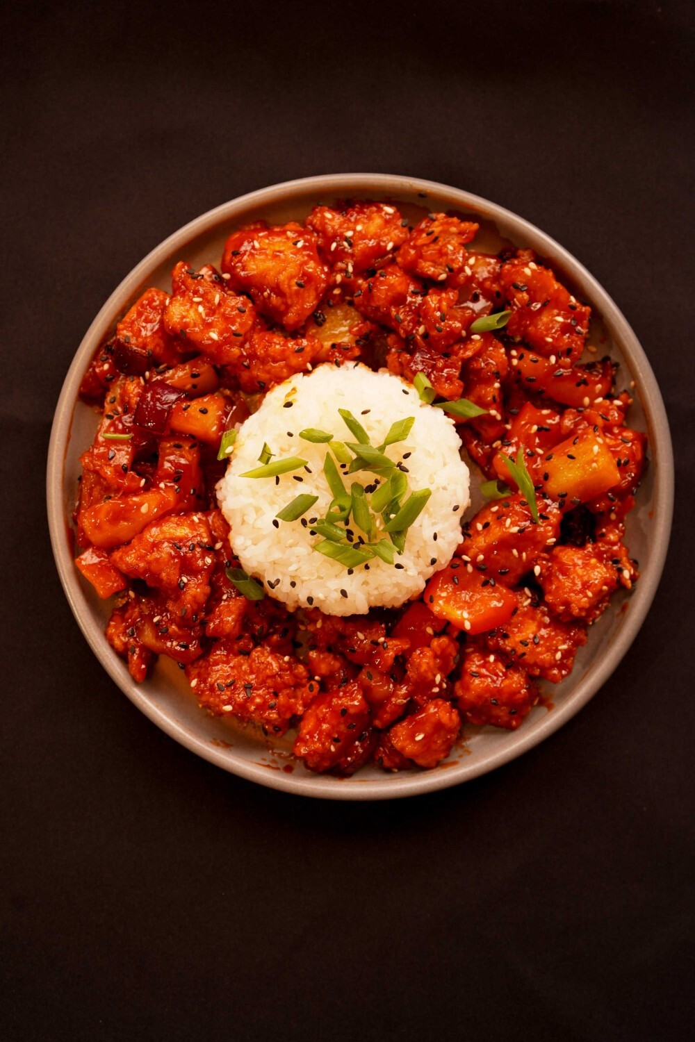 ЦЫПЛЕНОК В КИСЛО-СЛАДКОМ СОУСЕ С АНАНАСАМИ 450 ГР