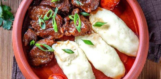 Щечки говяжьи с картофельным пюре