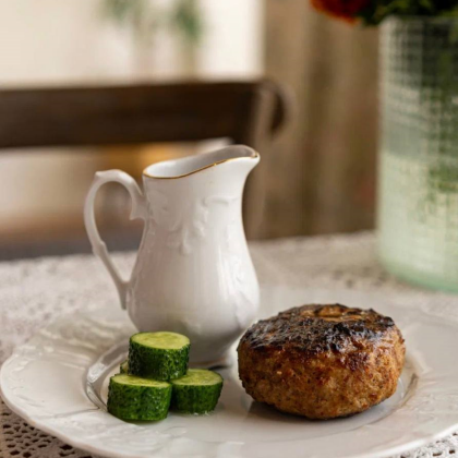 Бифштекс из говядины, с картофельным гратеном