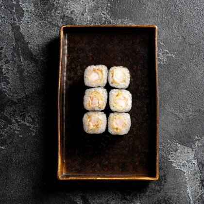 Маки ролл с креветкой темпура