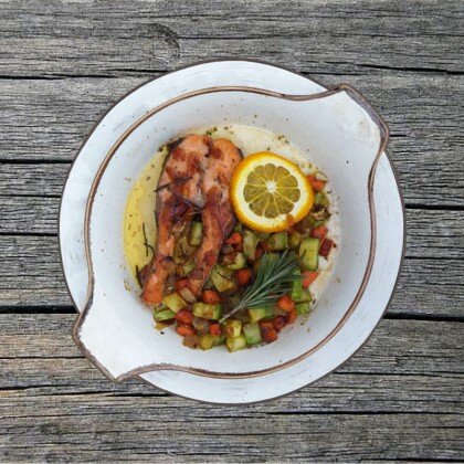 Стейк из форели с цуккини