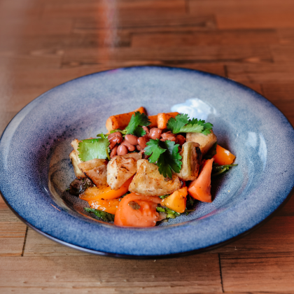 Салат с жареным адыгейским сыром