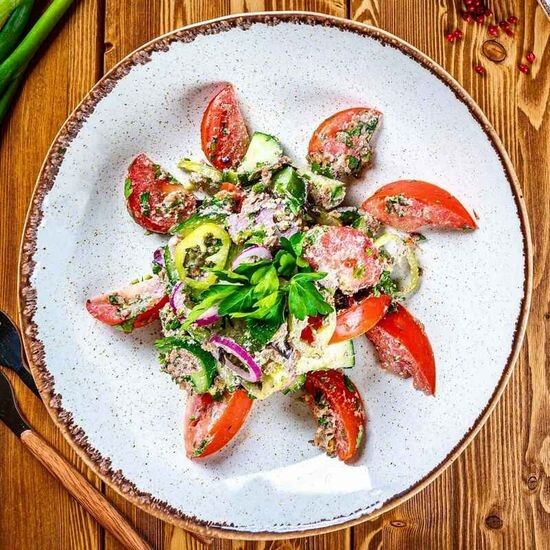 Овощной по-грузински с грецким орехом