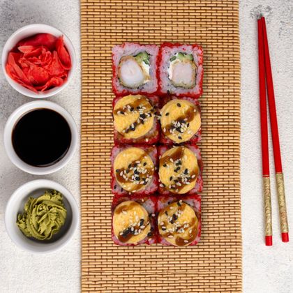 Запеченная Калифорния с креветкой, 8 шт (260 г)