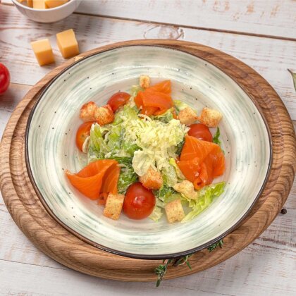 Цезарь с лососем, 190 г