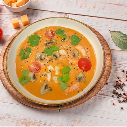 Том Ям с морепродуктами, 450 г