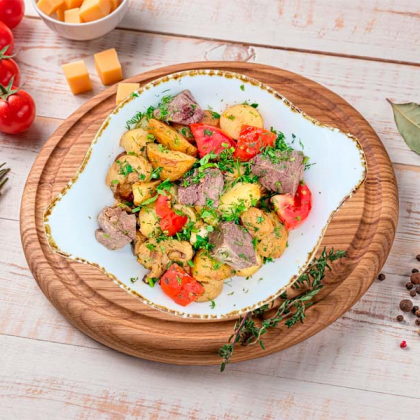 Говядина с овощами, 280 г