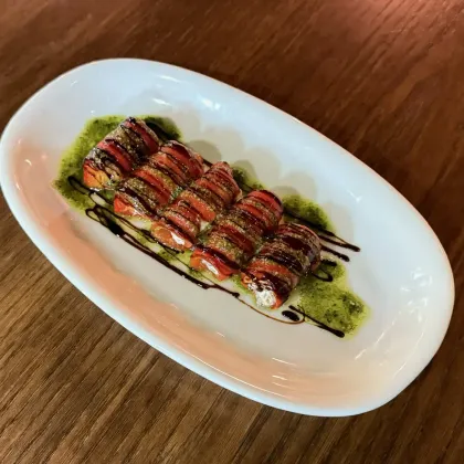 *Рулетики из печеного перца с творожным сыром