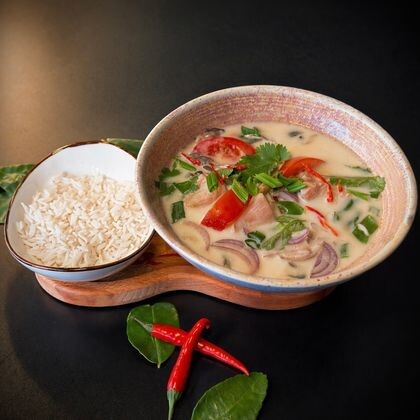 Том Кха с курицей!