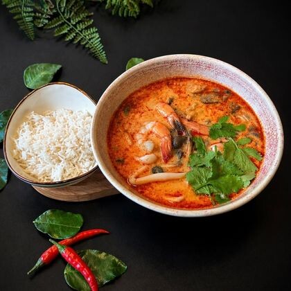 Том Ям с морепродуктами 1/2