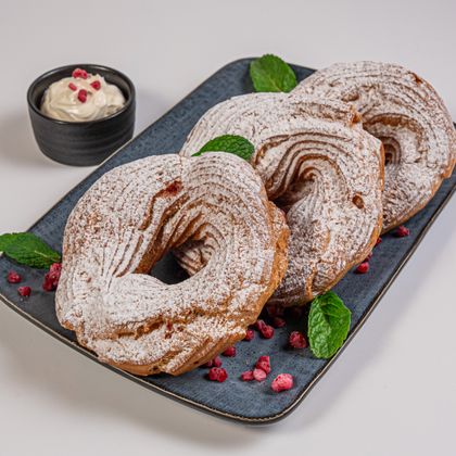 Творожные кольца с малиновым кули 3 шт