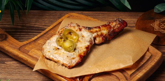 Свиная корейка с моцареллой