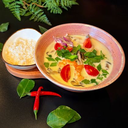 Том Кха с морепродуктами 1/2
