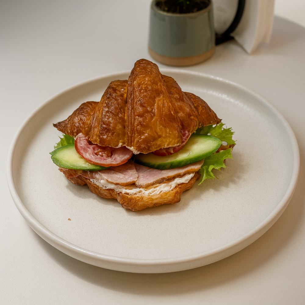 Круассан с говядиной