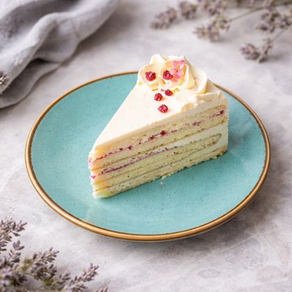 Пирожное "Молочная девочка"