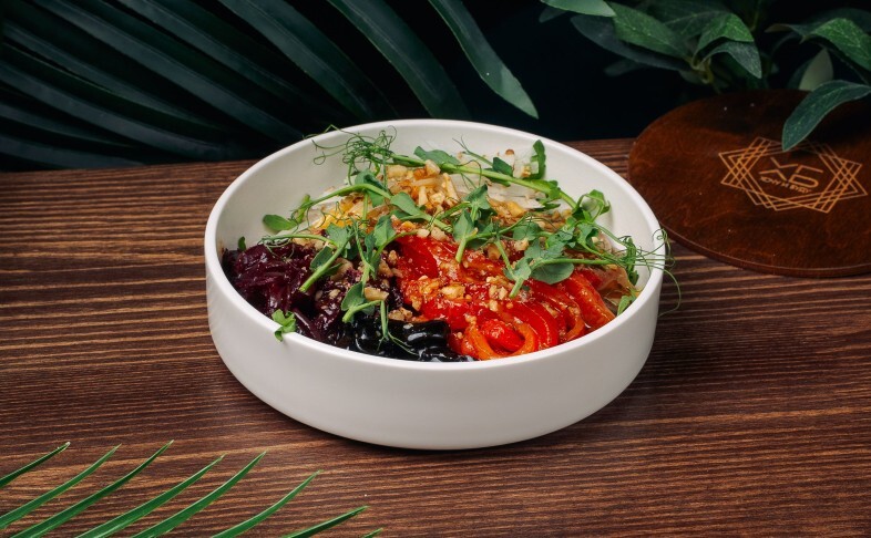 Татарский салат с редькой и языком