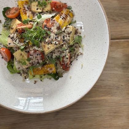 Салат с сыром тофу