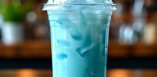 Айсберг голубое небо коктейль