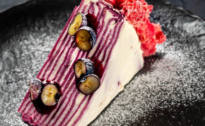 Блинно-черничный торт