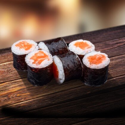 Маки с копченым лососем