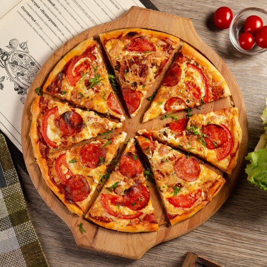 Пицца острая  пепперони